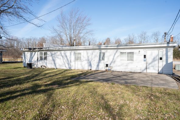 2188 Highway JJ, Moberly, MO 65270